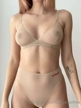 FOR HER FOLDER CLICK THE LINK IN COMMENTS 🔞💦⬇️