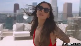 [/r/PornstarsOnPoles] April Olsen Gets Her Sweet Ass Spread