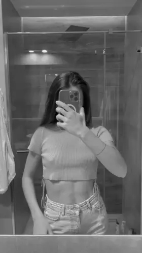 I can imagine how you're tongue is naughty with my pussy 👅