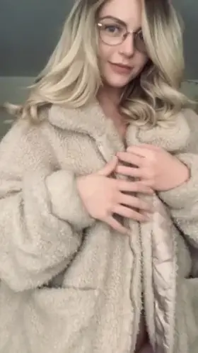 I hope you don’t mind my glasses?.. 🤓💓