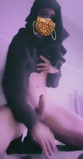 Feeling like a naughty hijabi girl 💕