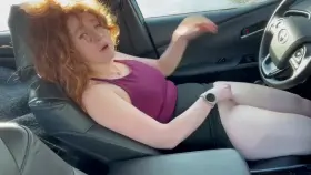 Making myself cum on my lunch break 😝