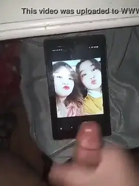 Giving 39Daph and HAchubby a big facial