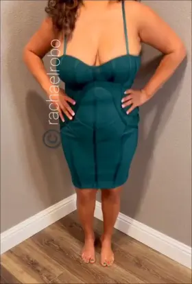 Wanna play ... This Punjabi milf is ready, wet and horny ... Use me baby ...