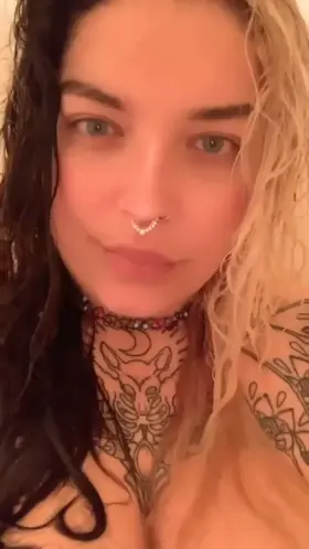 There is plenty of room for 2 in this shower 💋🤤