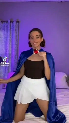 [nsfw edit] tiktoker Slayeas as Raven from teen titans