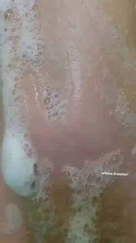 Wanna slide in and fuck me raw ? 😇💦