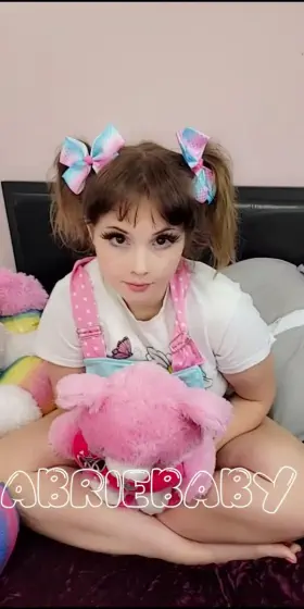 IM Daddys Little GOOD GIRL! {Abriebaby] 18 years old