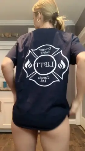 Do you like what I’m hiding under my baggy shirt? (F)