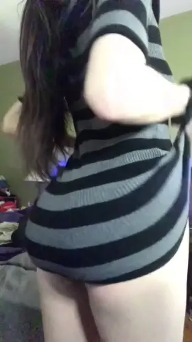 Just a lil booty for your morning 🤍