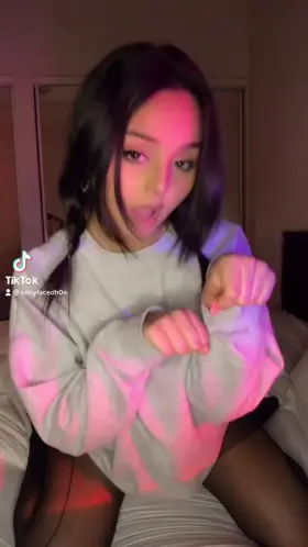 did you think my petite frame could handle having natural DDs? 🙈