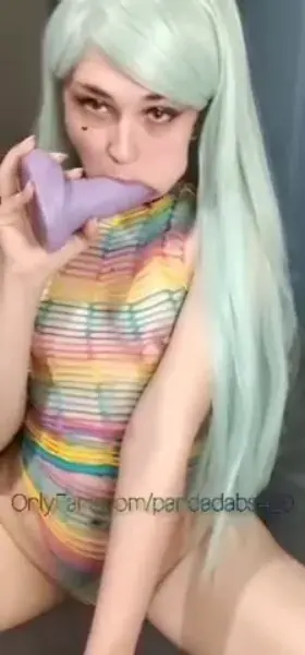 I wanna be covered in your cum 💦🤤 TOP 1.6% 💖 NAUGHTY CUMSLUT PRINCESS 💖 waiting for you to cover me in cum daddy 🤤 2500+ media & new content daily, you wouldn't wanna miss!