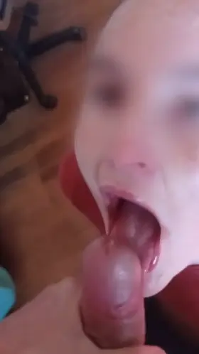 A very happy cumslut