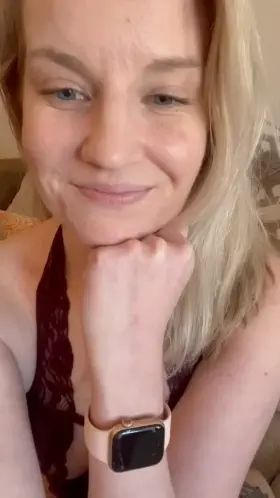 Wanna have some fun with a slutty wife and milf?