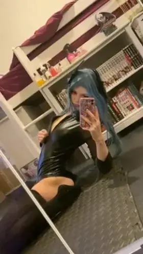 ˊᵕˋ This suit makes me look even smaller