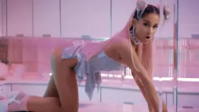 Ariana Grande is very fun to Goon to