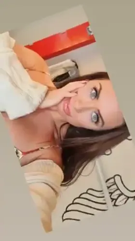 Bit of cleavage for you tonight...😘 [f]