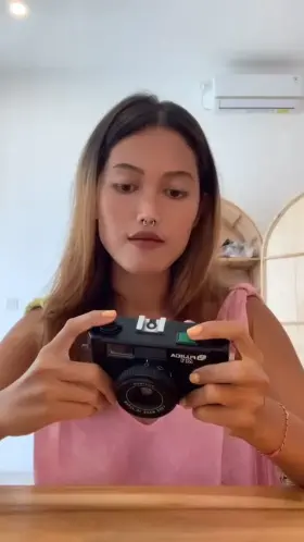 Do white cocks really want to lay between these mangos? :D