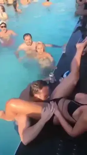 Now that's my kind of pool party!