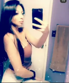 I get so hard when I jerk to her