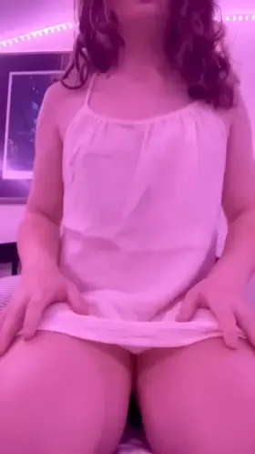 I was jamming to music so I decided to put on a little show❤️