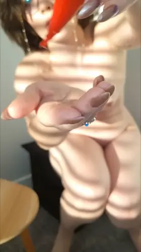 Fill up my pale ass pls 🥺🥺