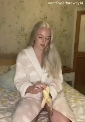 Blondes love BBC! [NSFW]