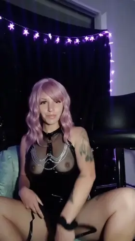 Your pathetic and need to be spanked and put in your place ❌☠️ read comments