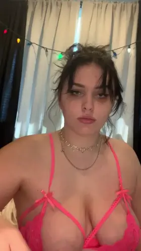 Bust your load on my big tits🥰
