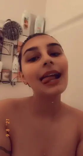 I wanna be your little bitch