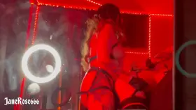 Grabbing my straps for more control [F] [TW]