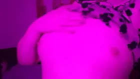 Le tiddy has arrive. Wanna play with my nipples?