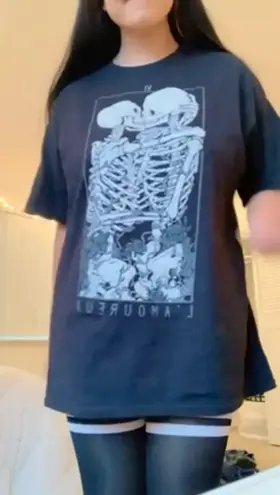 Anyone here interested in my body type? [drop]