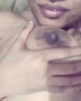 Sexy desi girlfriend hot fingring video (link in comment💦)
