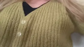 Trying to make my small tits drop 😅❤️