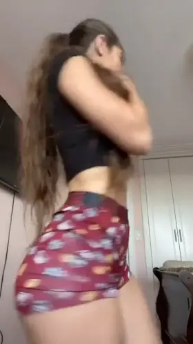 TikTok ASS getting me so horned