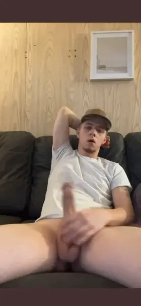 Even if 1 person sees this I’ll be happy 😬