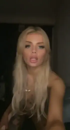 I love being a fucking slut on Snapchat… I cum so hard to being ordered about and degraded