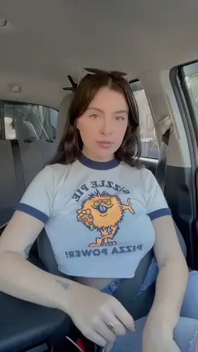 Flashing u in the car, hopefully no one saw lol