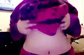 here's a titty drop from me to start your sunday off right ;)