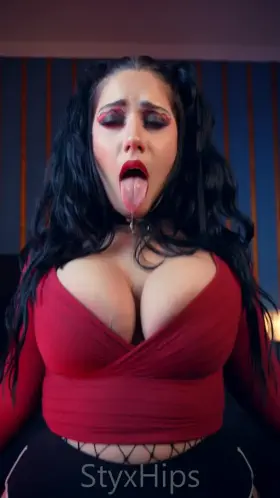 Come lick this spit off mommy :3