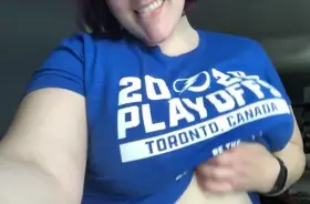 Hockey’s back in a week you can almost taste it! :p 💙⚡️💙[oc]