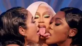 [kik thbd999 wckr thbd99] BWC with a strong tongue fetish shows off and CU.MS when I get fed! Into clothed girls as well as good PRN/tik.toks & more.