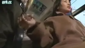 Luck guy get handjob by beautiful woman