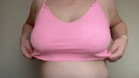 30+ milf//tits like a tee