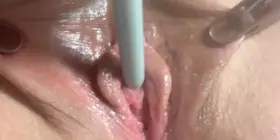 Clipping my lips & stretching my urethra