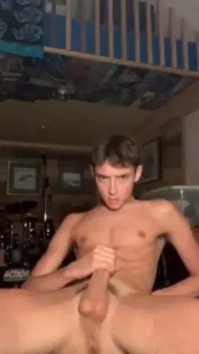 (20) Fill me up while I cum all over my stomach