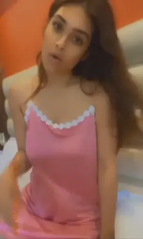 Neha pokies 😍😍😍 (comments)