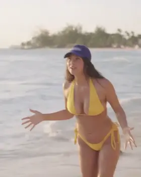 Christen Harper, Jared Goff's model girlfriend, bouncing in excitement over the Lions' win