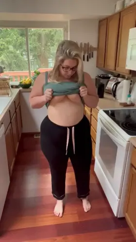 Which do you like better, my front or my back?